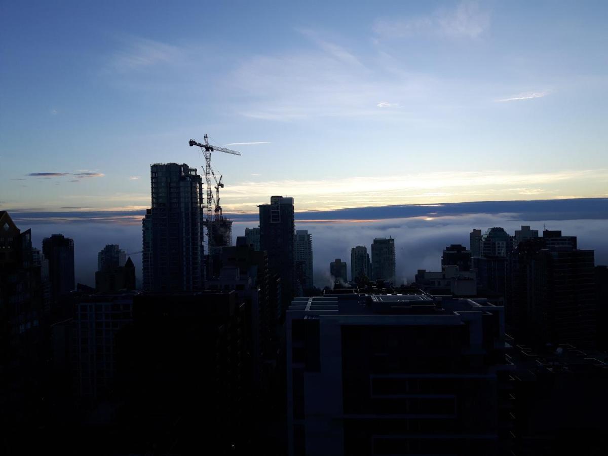 Your Alternative To A Five Star Hotel - Premium Location Vancouver Kültér fotó