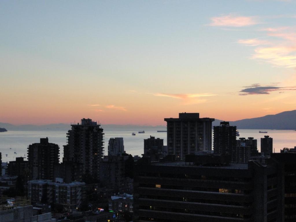 Your Alternative To A Five Star Hotel - Premium Location Vancouver Kültér fotó