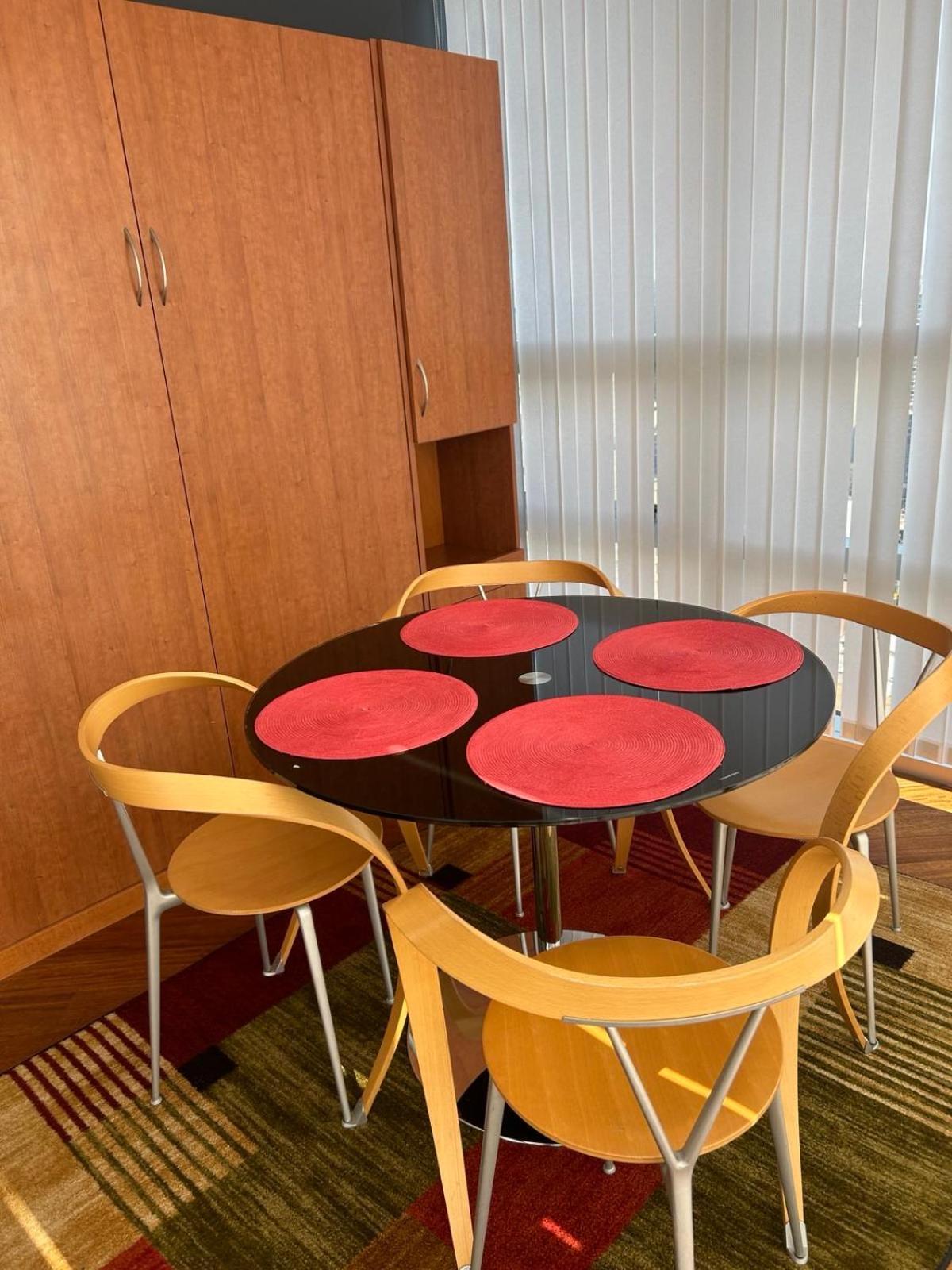 Your Alternative To A Five Star Hotel - Premium Location Vancouver Kültér fotó