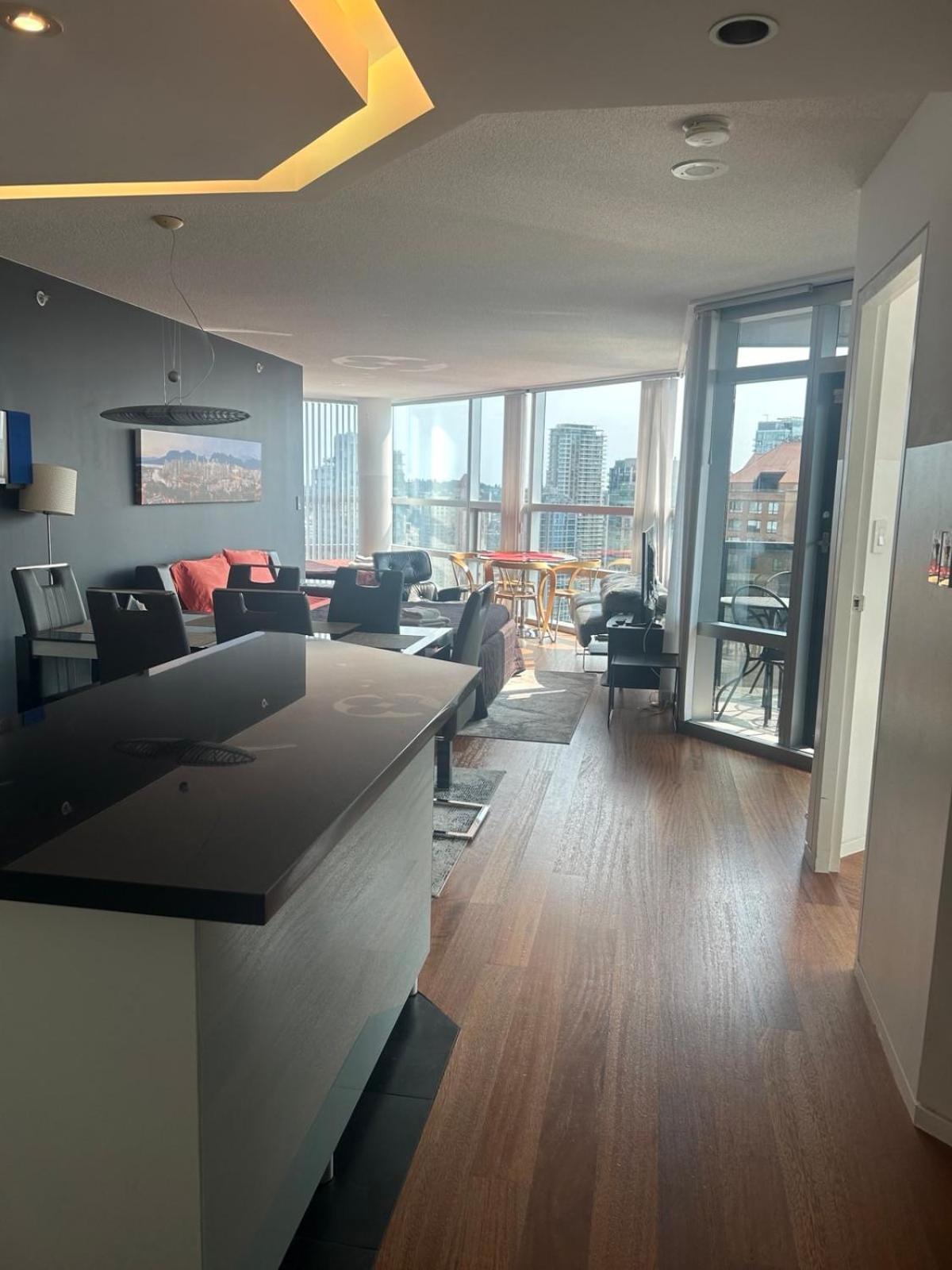 Your Alternative To A Five Star Hotel - Premium Location Vancouver Kültér fotó
